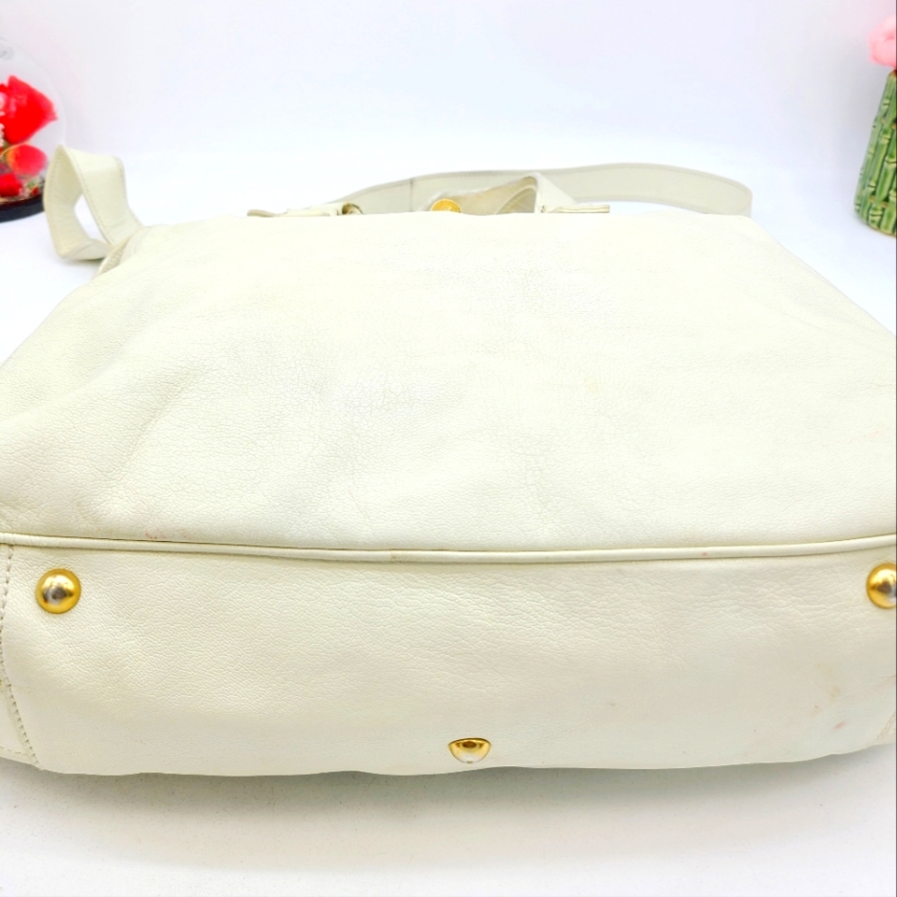 Yves Saint Laurent Leather Bag - Picture 9 of 9